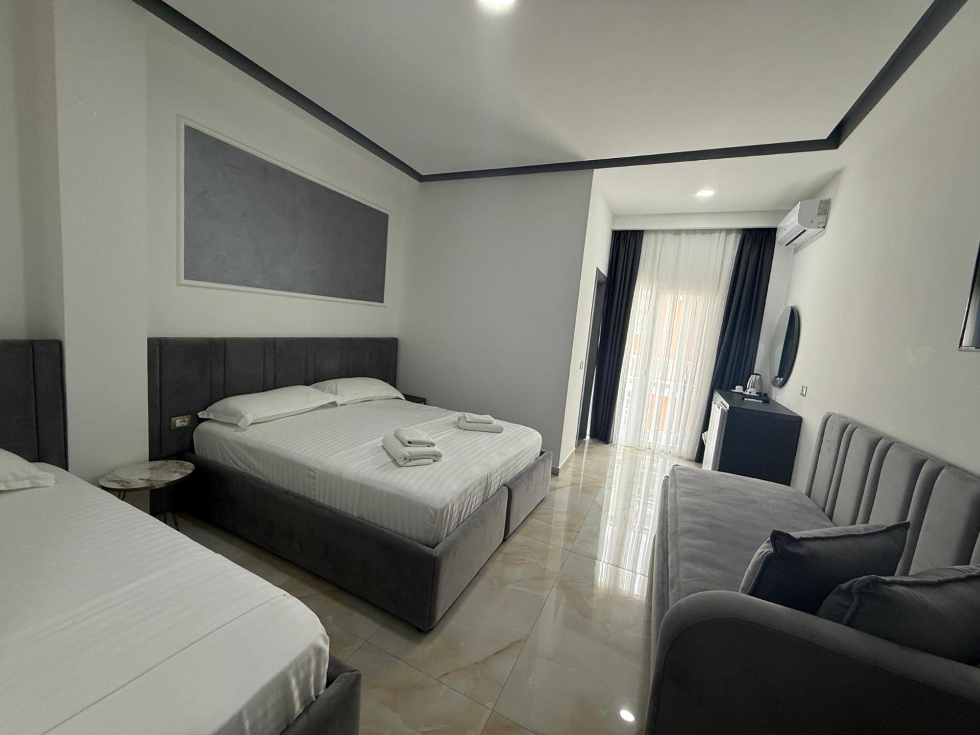 Hotel Leodori 1 Shëngjin Zewnętrze zdjęcie